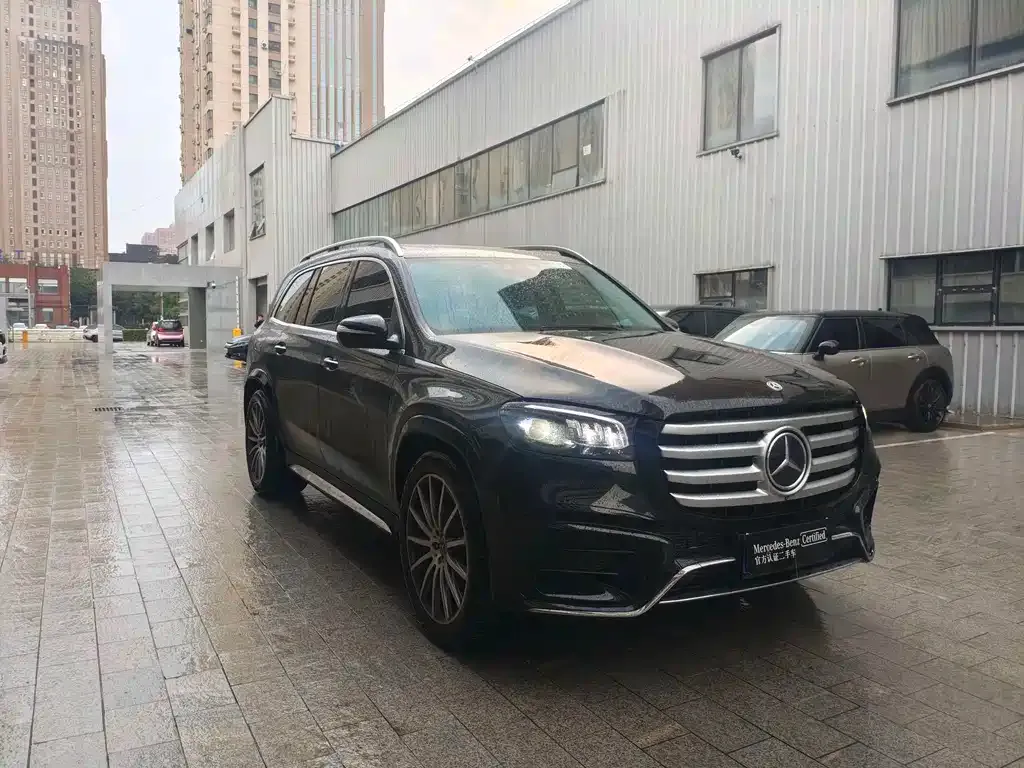 Mercedes-Benz GLS — фото 9