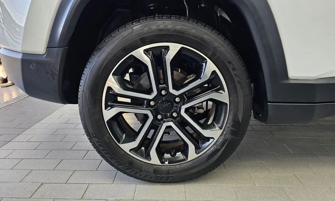 Jeep Compass — фото 7