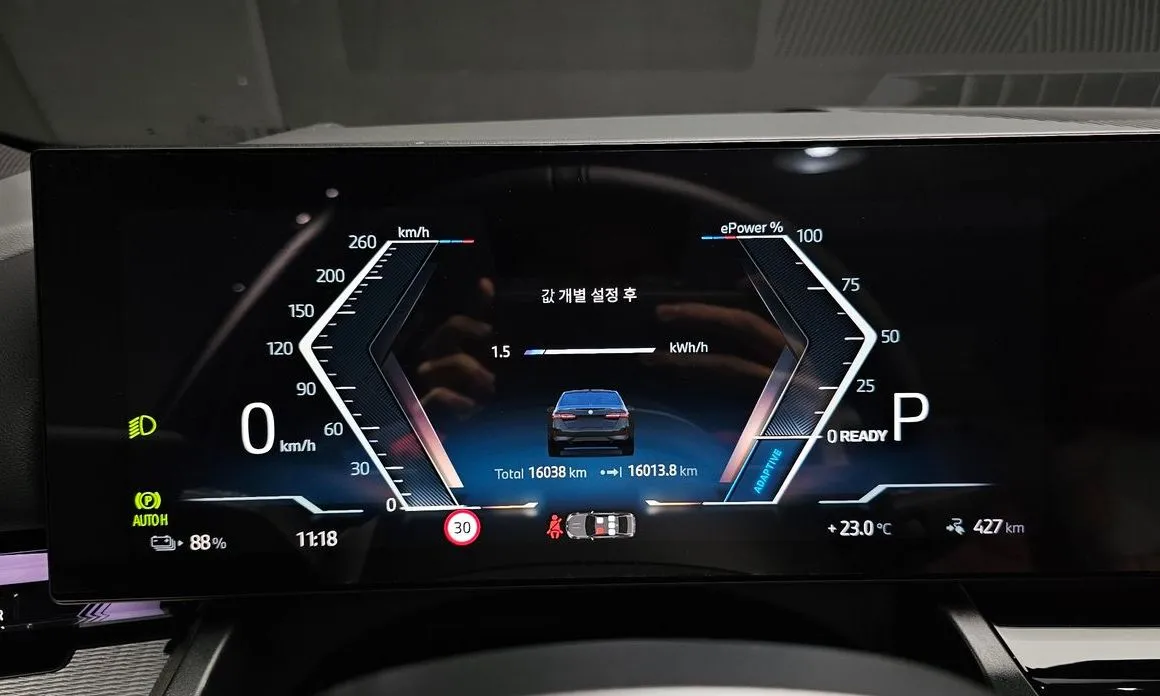 BMW i5 — фото 2