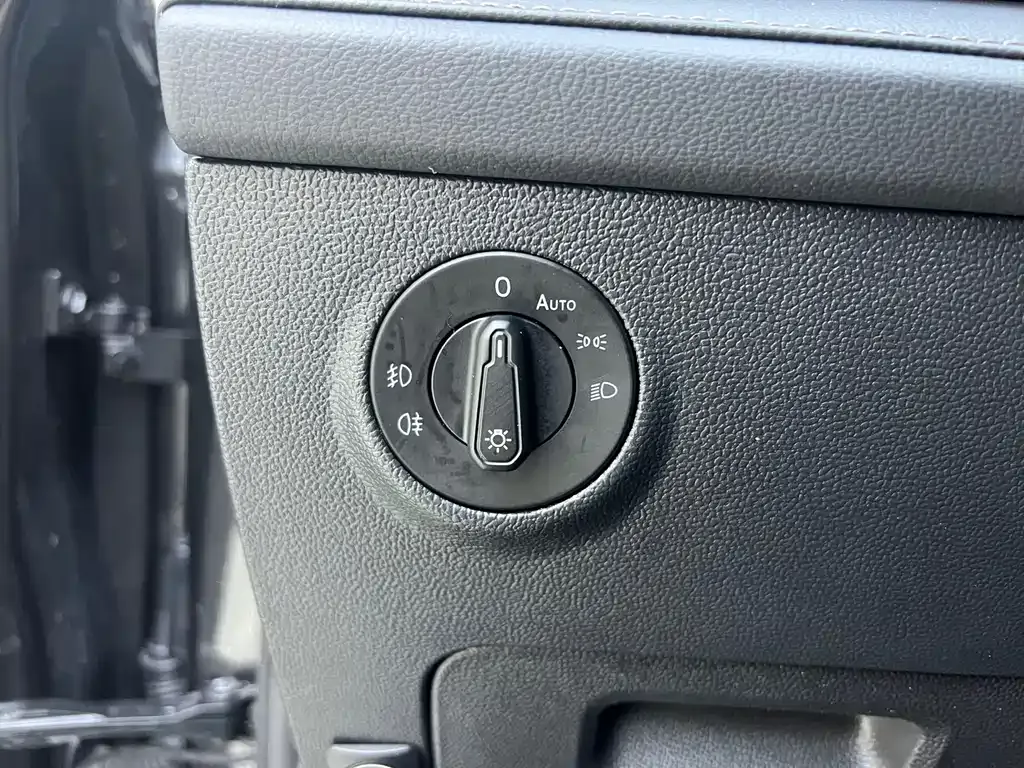 Volkswagen Tharu — фото 9
