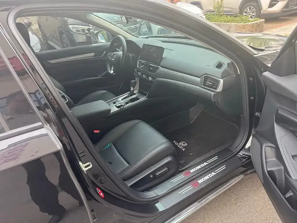 Honda Accord — фото 2