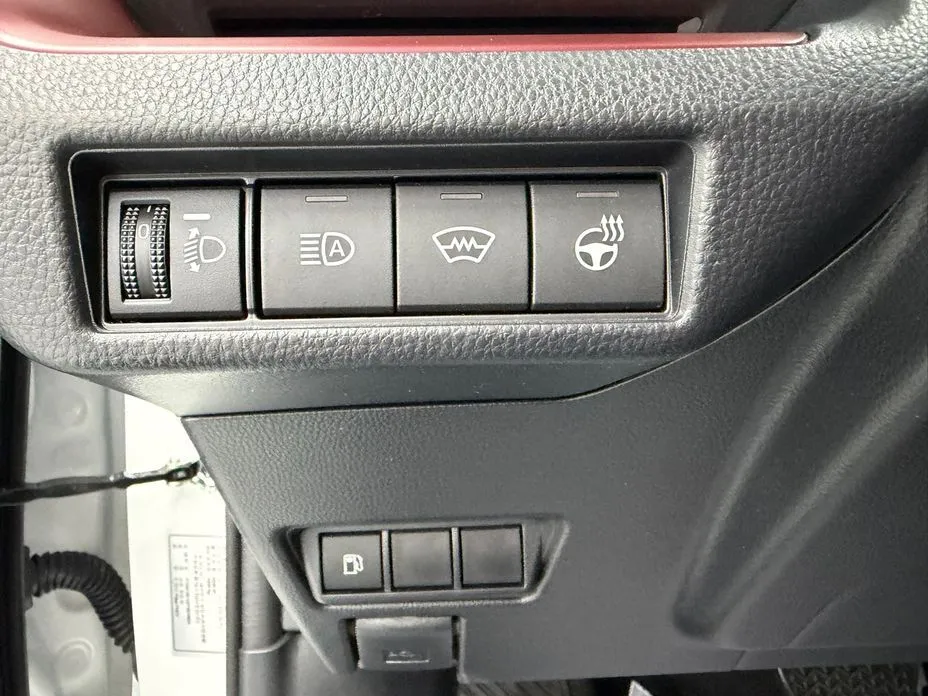 Toyota Prius — фото 9