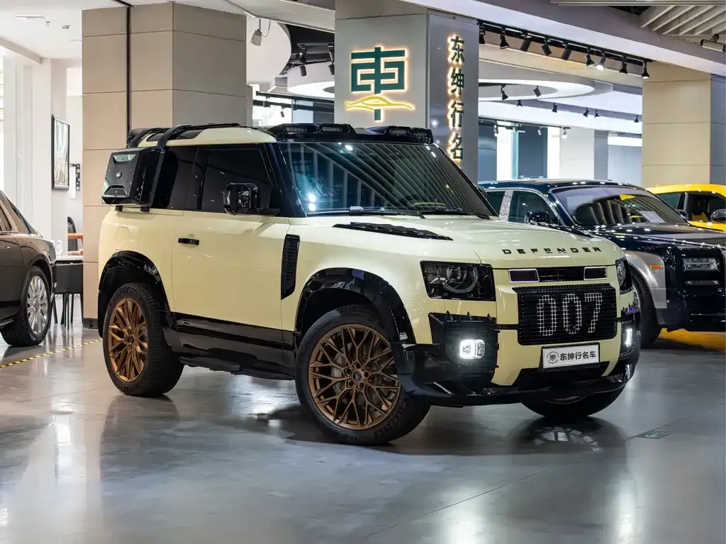 Land Rover Defender — фото 10