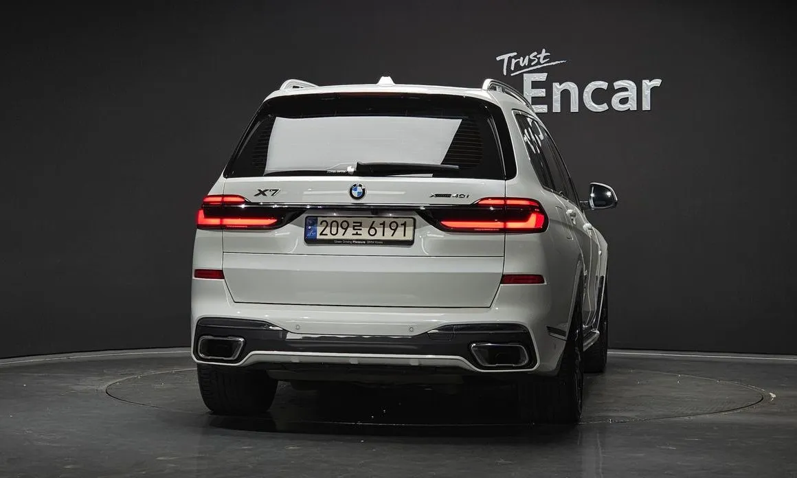 BMW X7 — фото 10