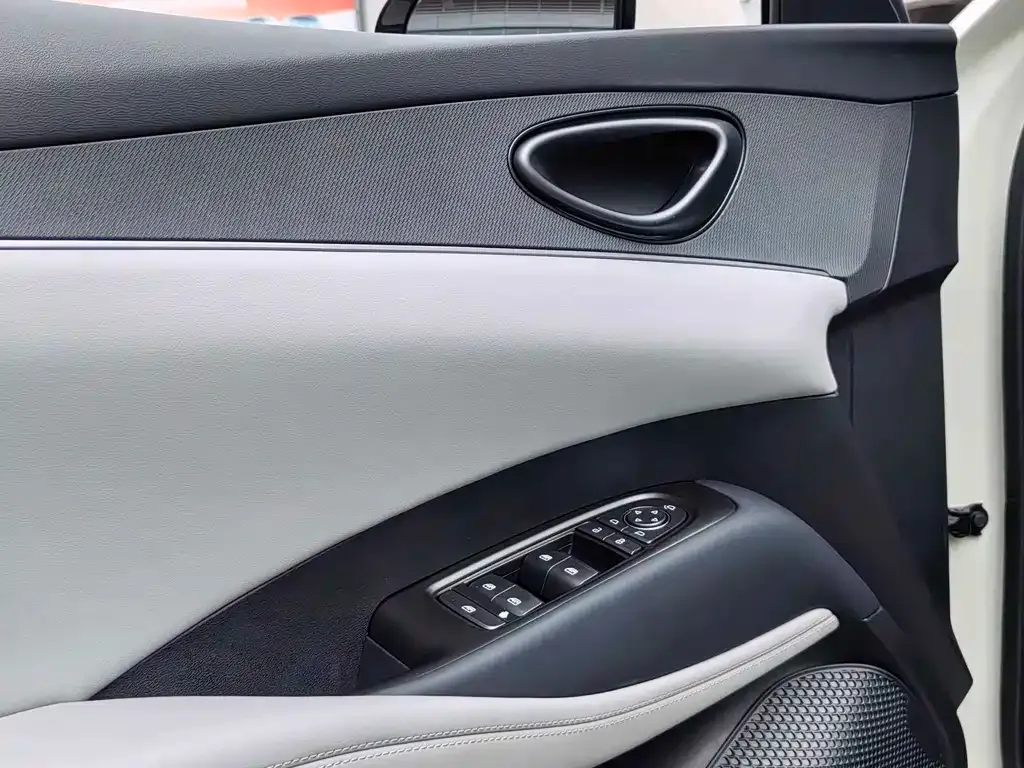 BYD Seal 06 DM-i Touring — фото 4