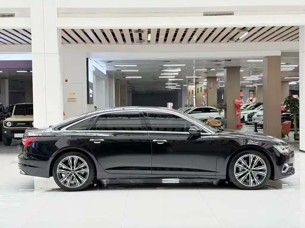 Audi A6L — фото 10