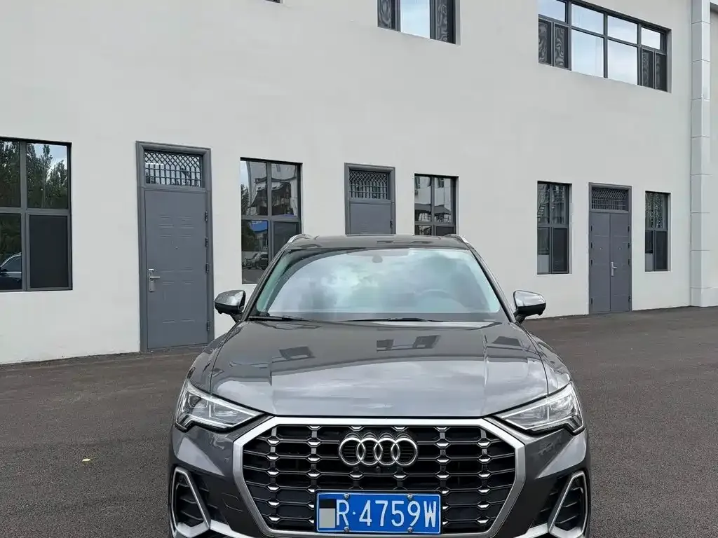 Audi Q3 — фото 3