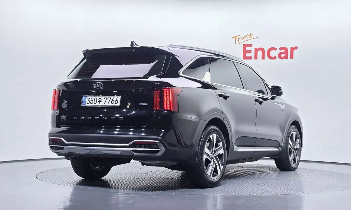 Kia Sorento — фото 5