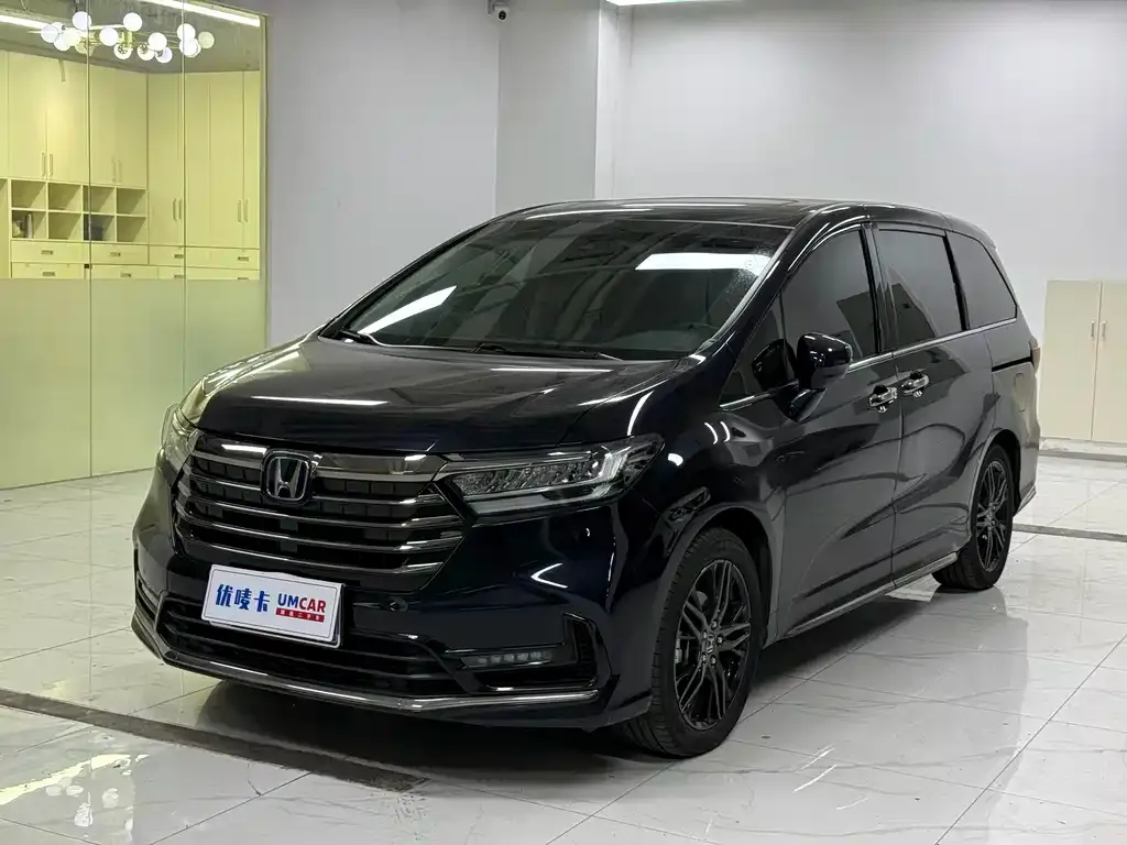Honda Odyssey — фото 1