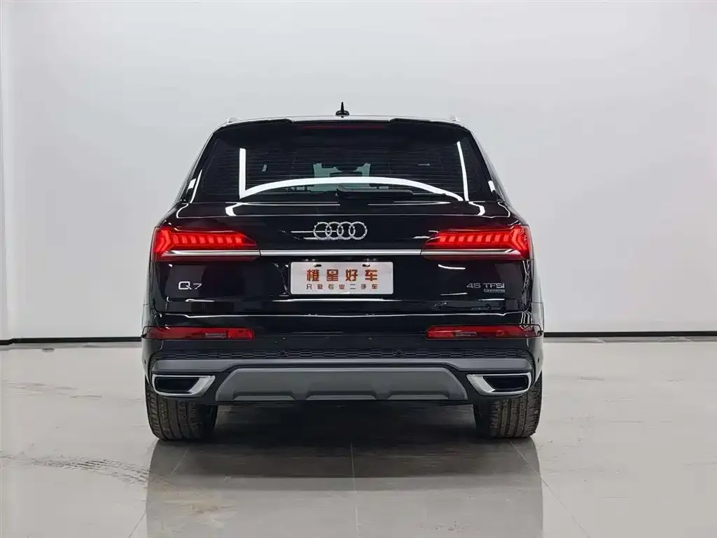 Audi Q7 — фото 2