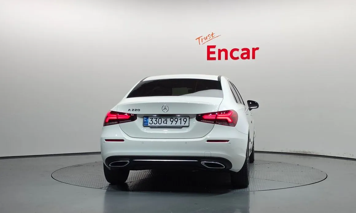 Mercedes-Benz A-Class — фото 10