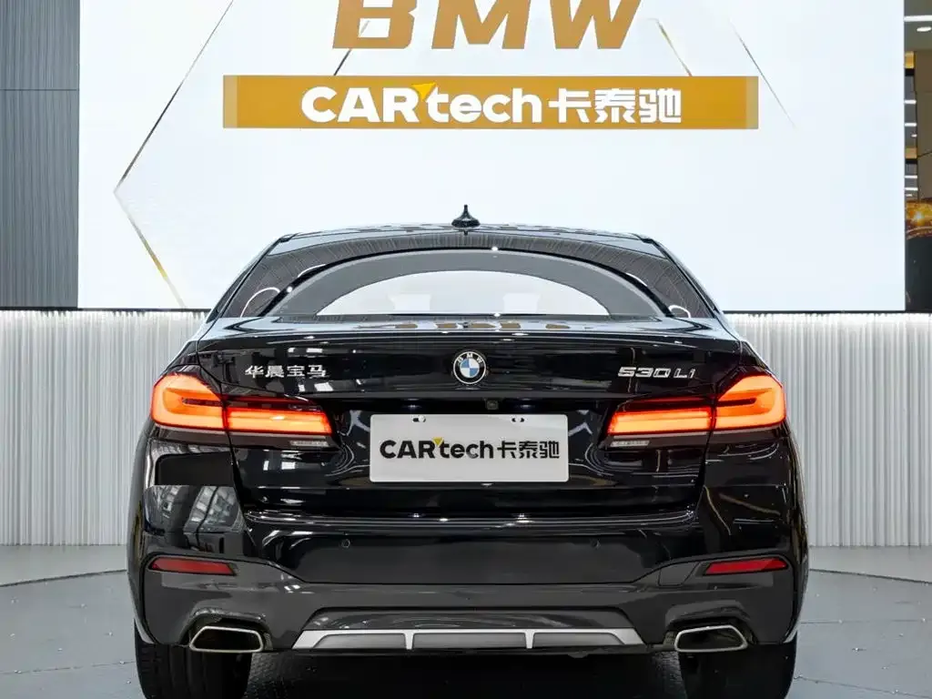 BMW 5 Series — фото 10