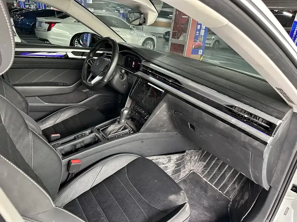 Volkswagen CC — фото 10
