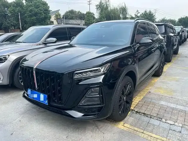 Hongqi HS5 — фото 1