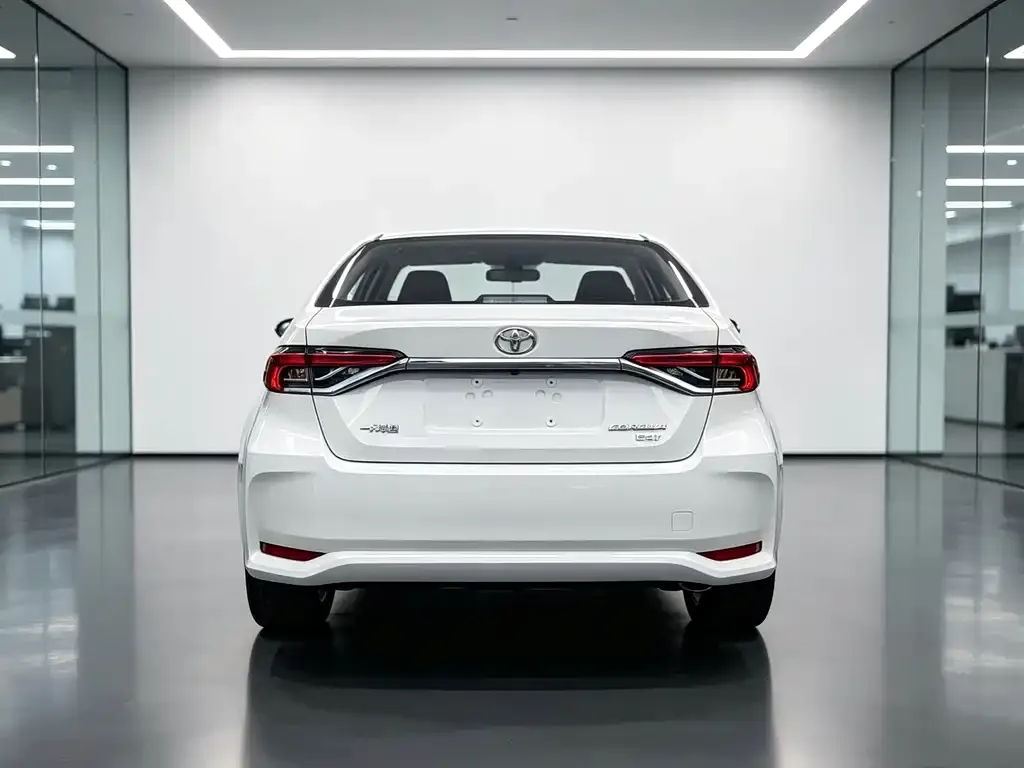Toyota Corolla — фото 7