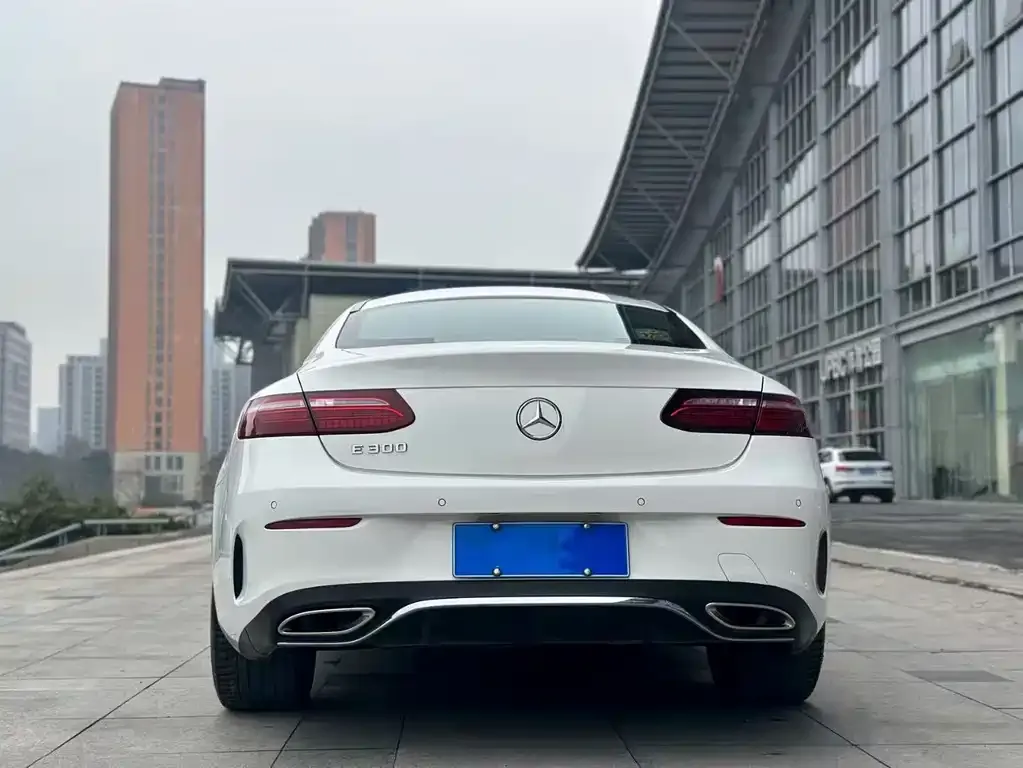 Mercedes-Benz E-Class (Import) — фото 7