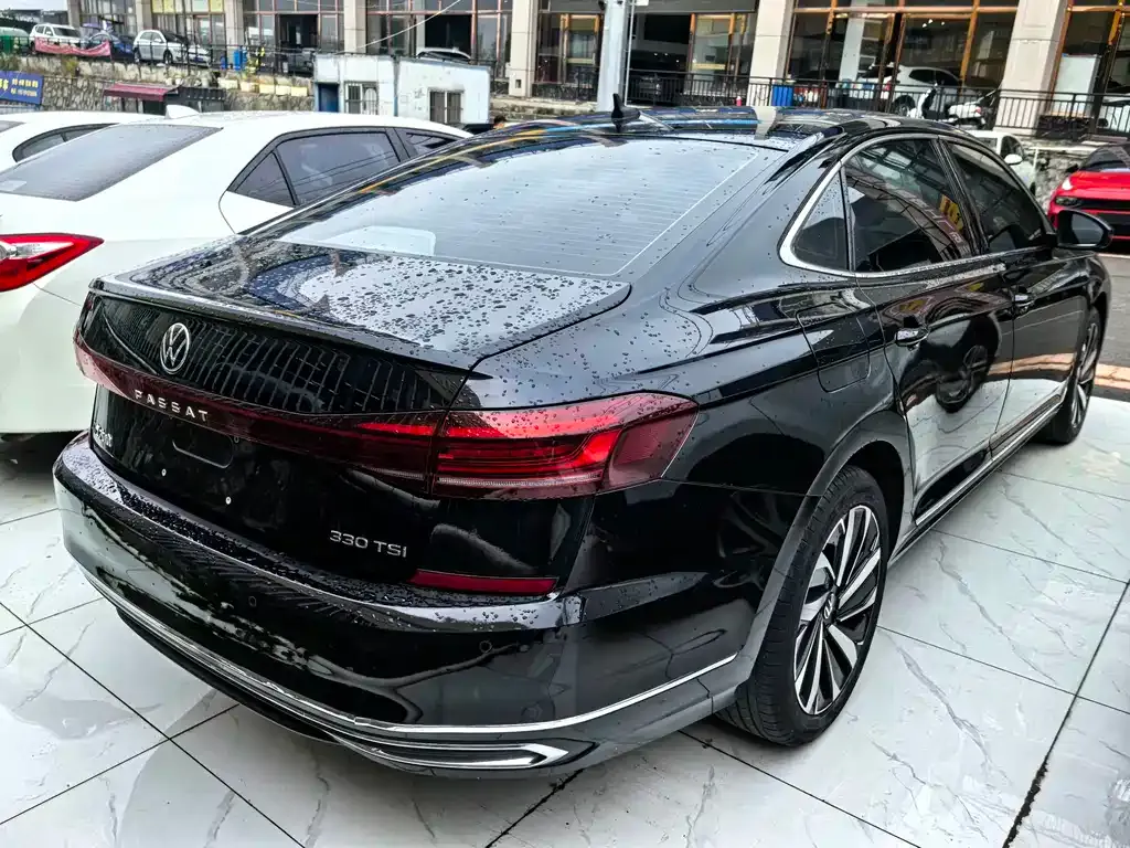 Volkswagen Passat — фото 2