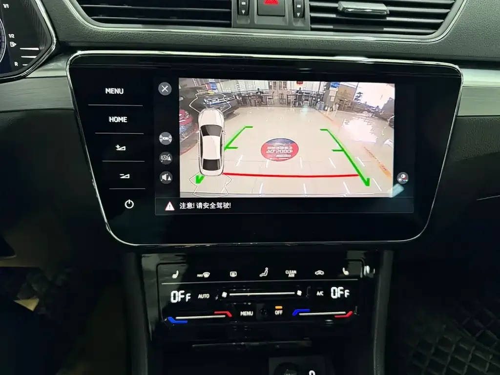 Skoda Superb — фото 6