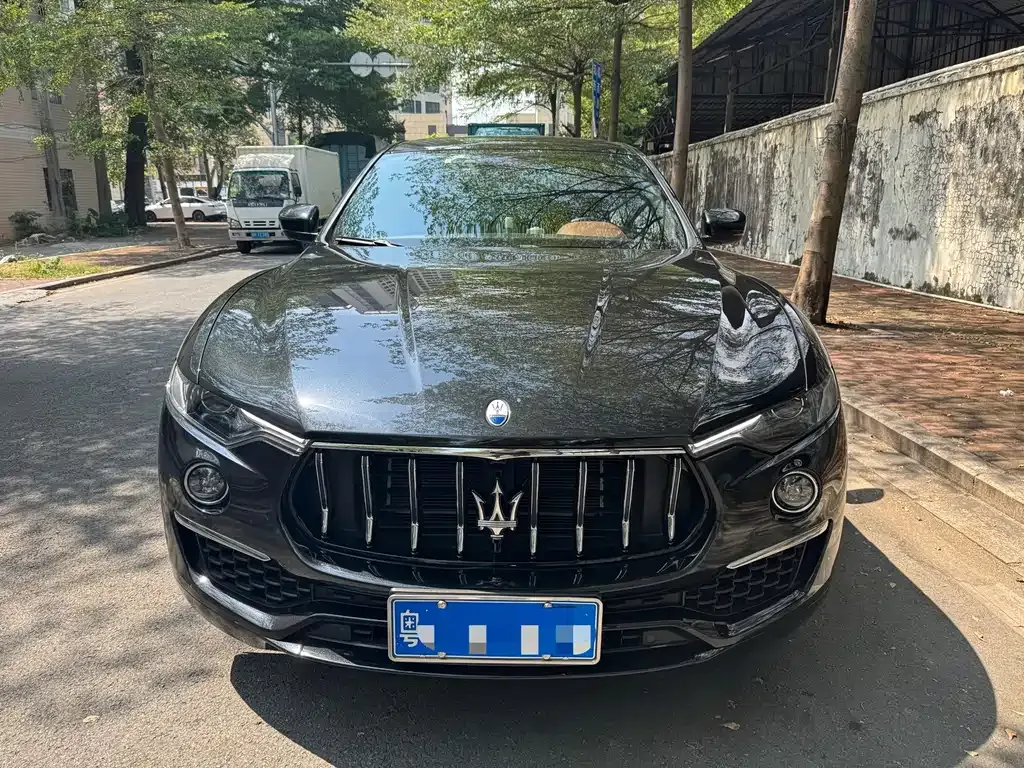Maserati Levante — фото 10