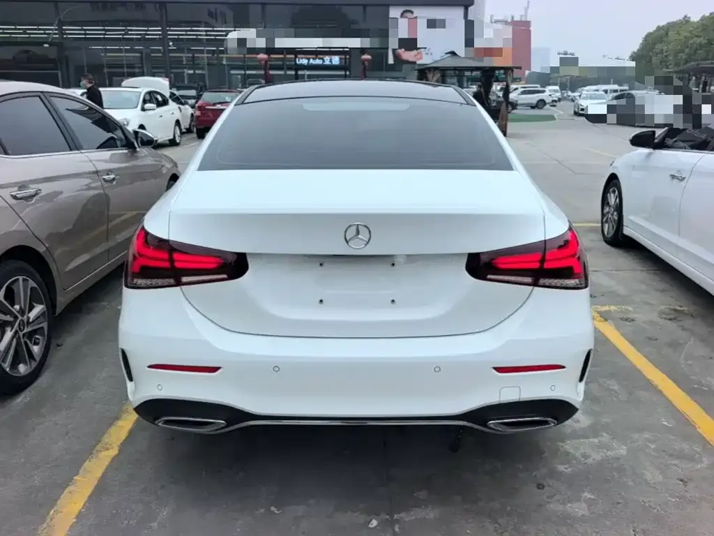 Mercedes-Benz A-Class — фото 1
