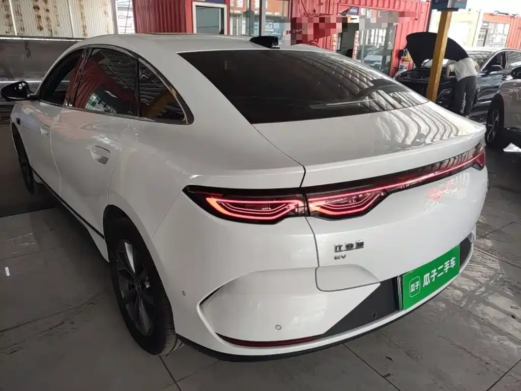 BYD Qin L — фото 6