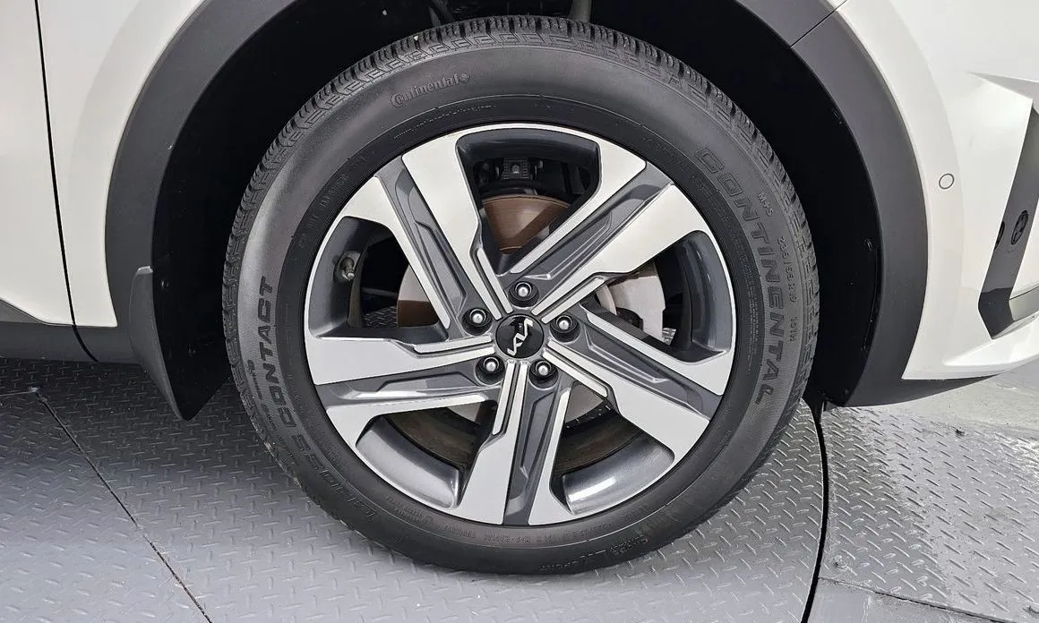 Kia Sorento — фото 7