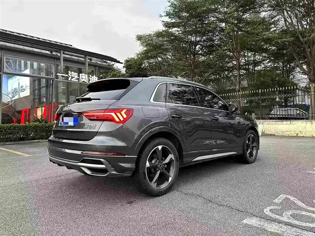Audi Q3 — фото 6