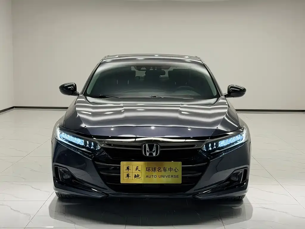 Honda Accord — фото 9