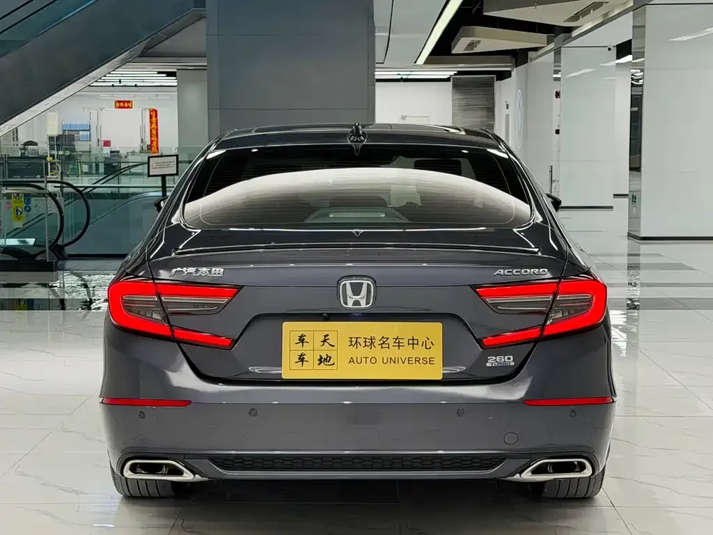 Honda Accord — фото 7
