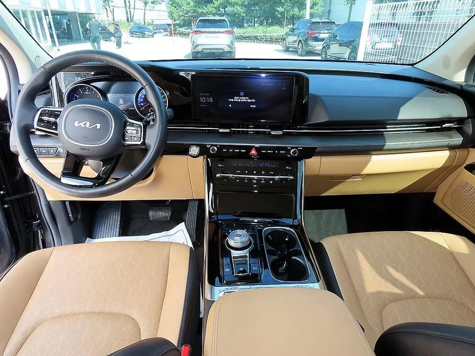 Kia Carnival — фото 10
