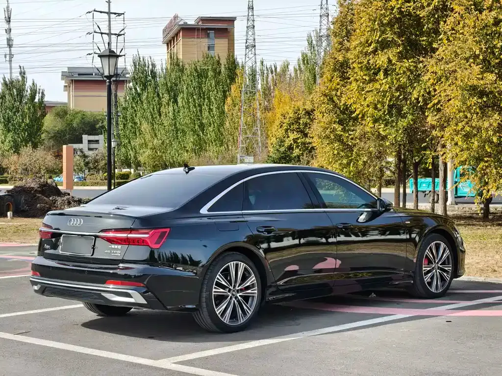 Audi A6L — фото 5