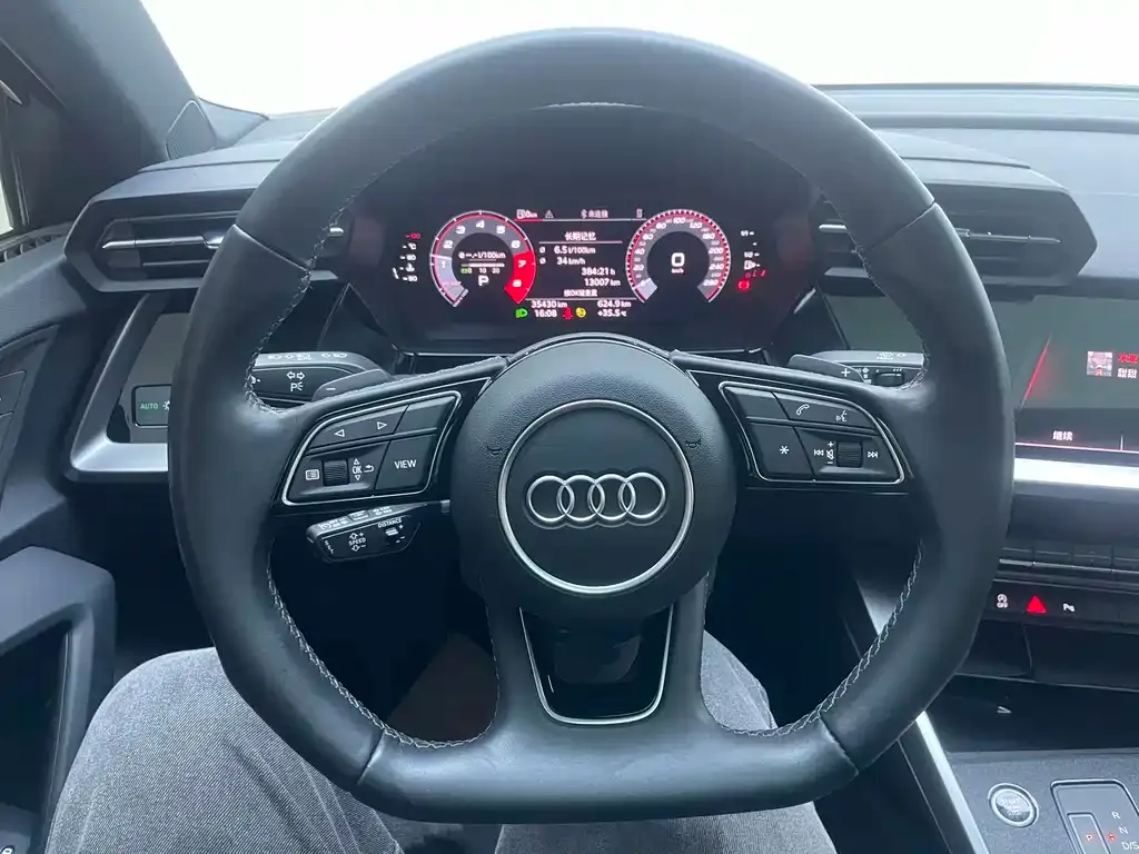 Audi A3 — фото 6
