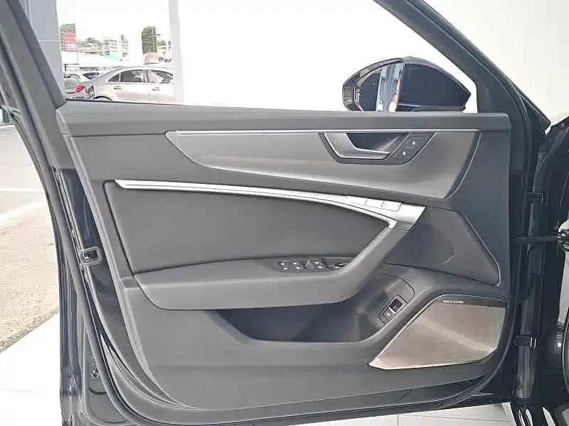 Audi A6 (Import) — фото 3