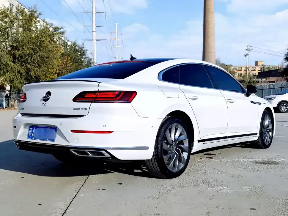 Volkswagen CC — фото 3