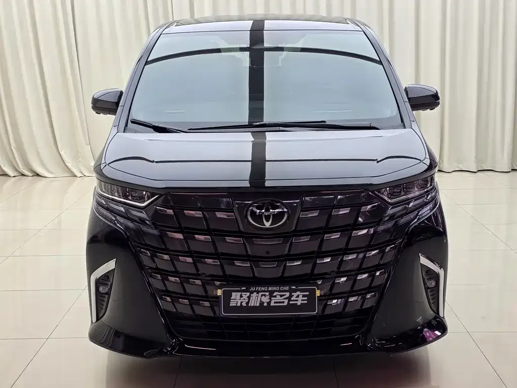 Toyota Alphard — фото 6
