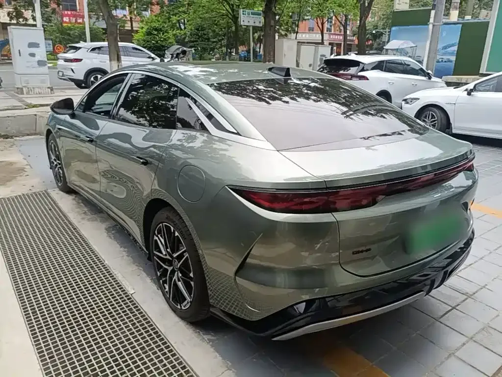 BYD Han L — фото 3