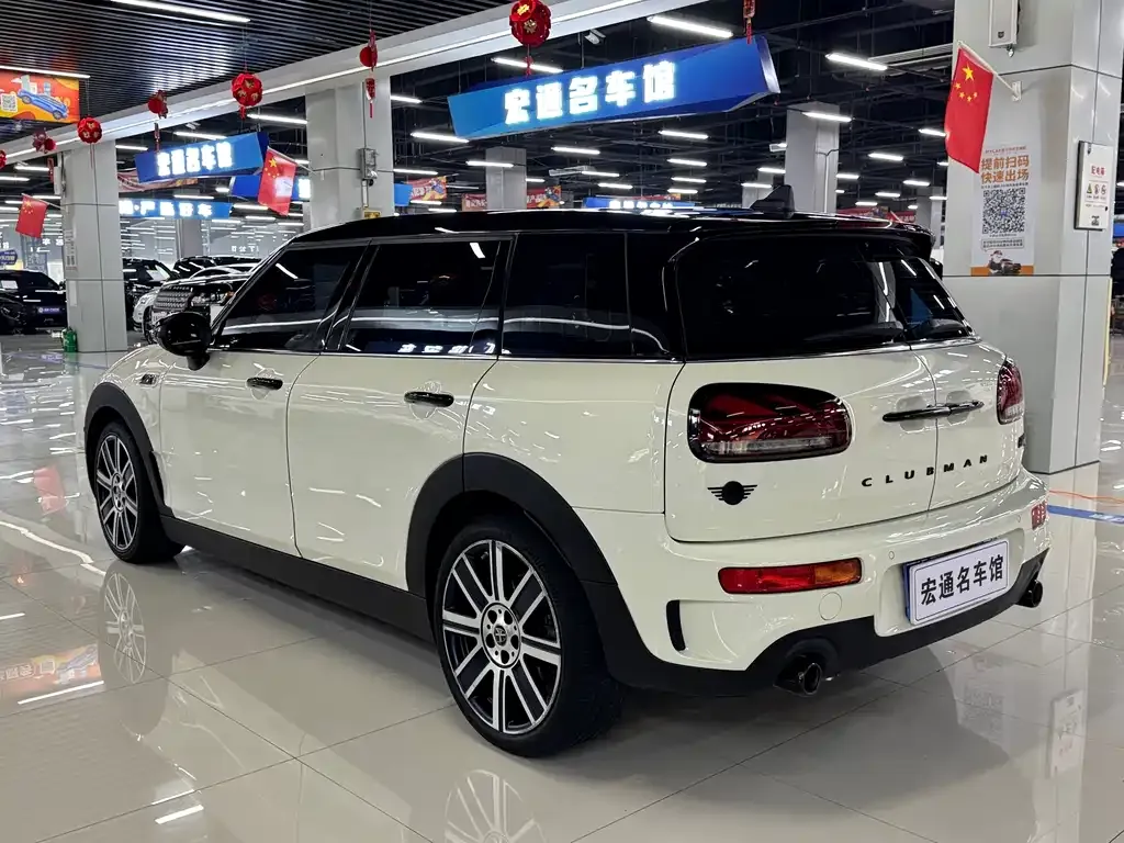 MINI Clubman — фото 7