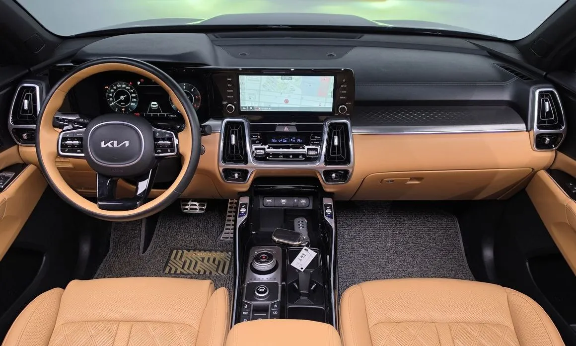 Kia Sorento — фото 10