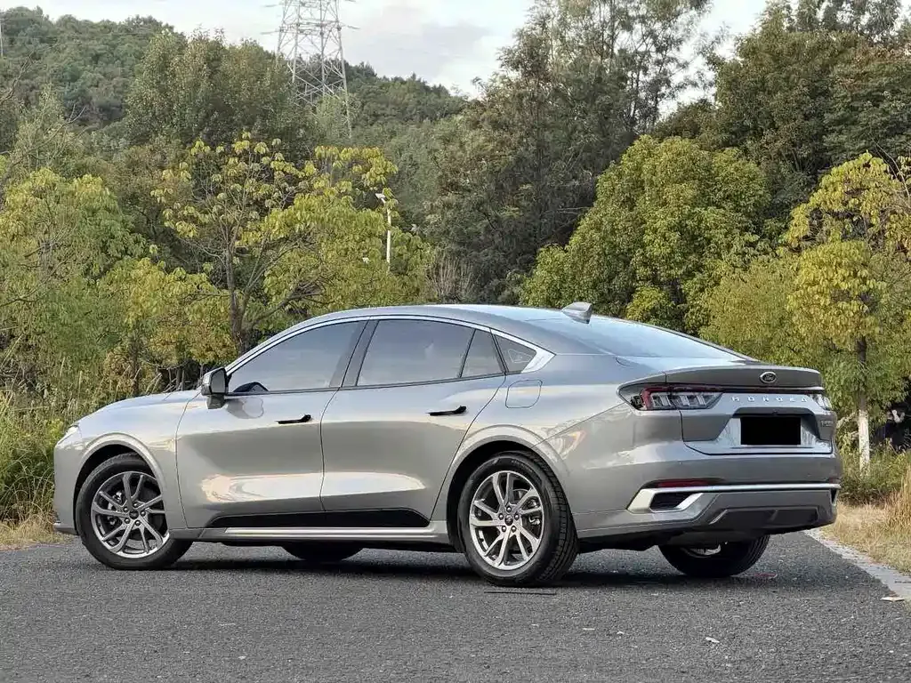 Ford Mondeo — фото 8