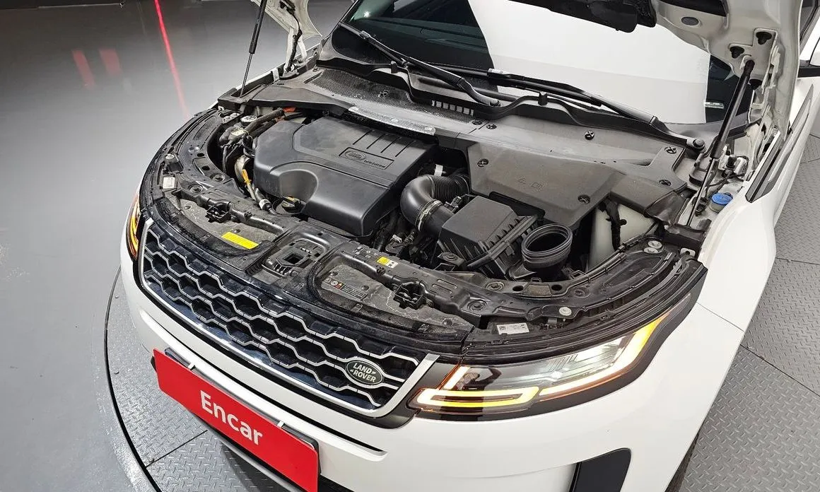Land Rover Range Rover Evoque — фото 10