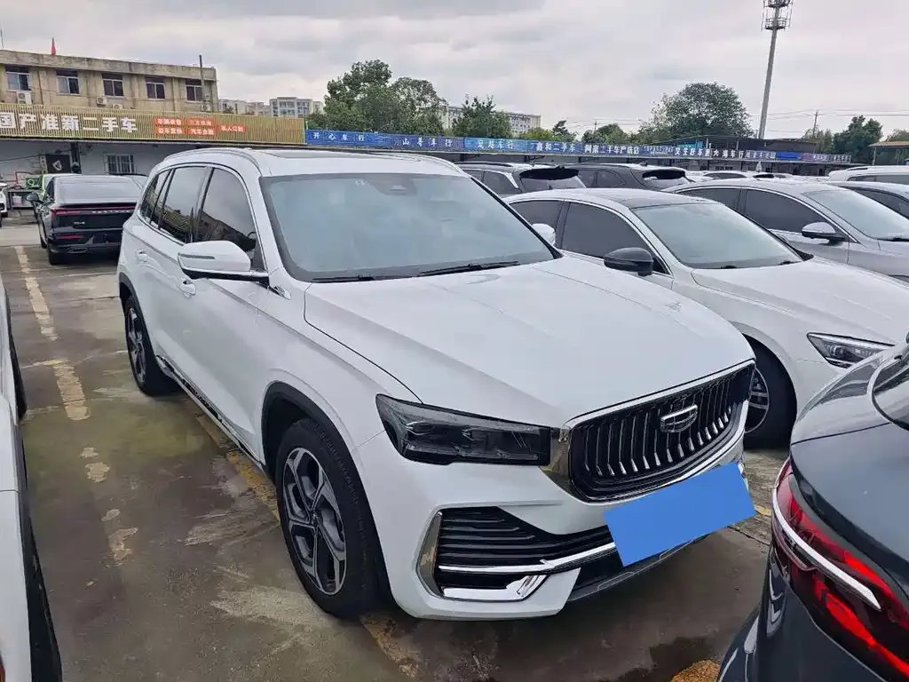 Geely Xingyue L — фото 4