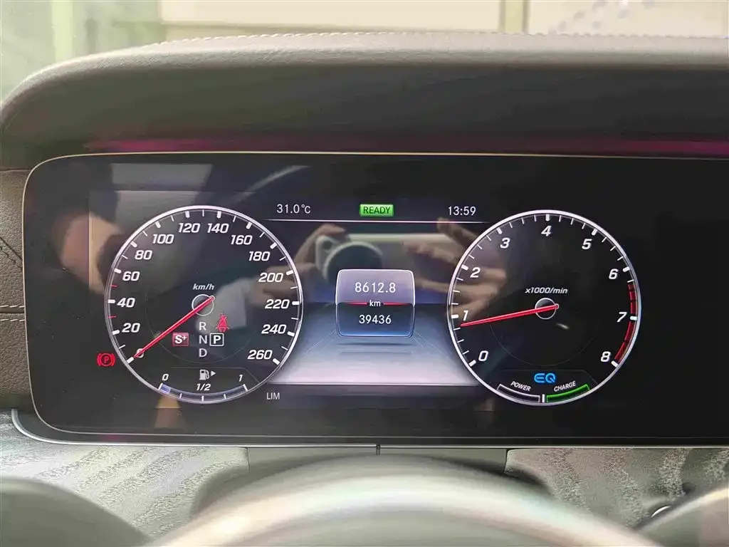 Mercedes-Benz CLS — фото 6