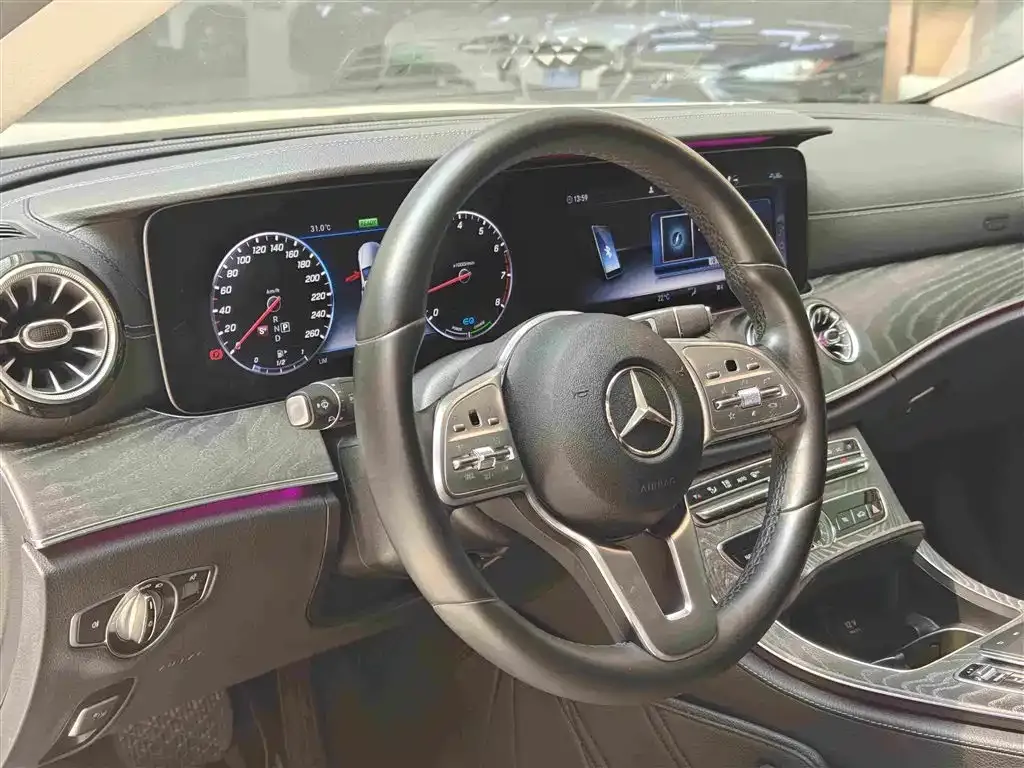 Mercedes-Benz CLS — фото 9
