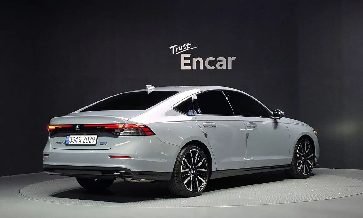 Honda Accord — фото 5