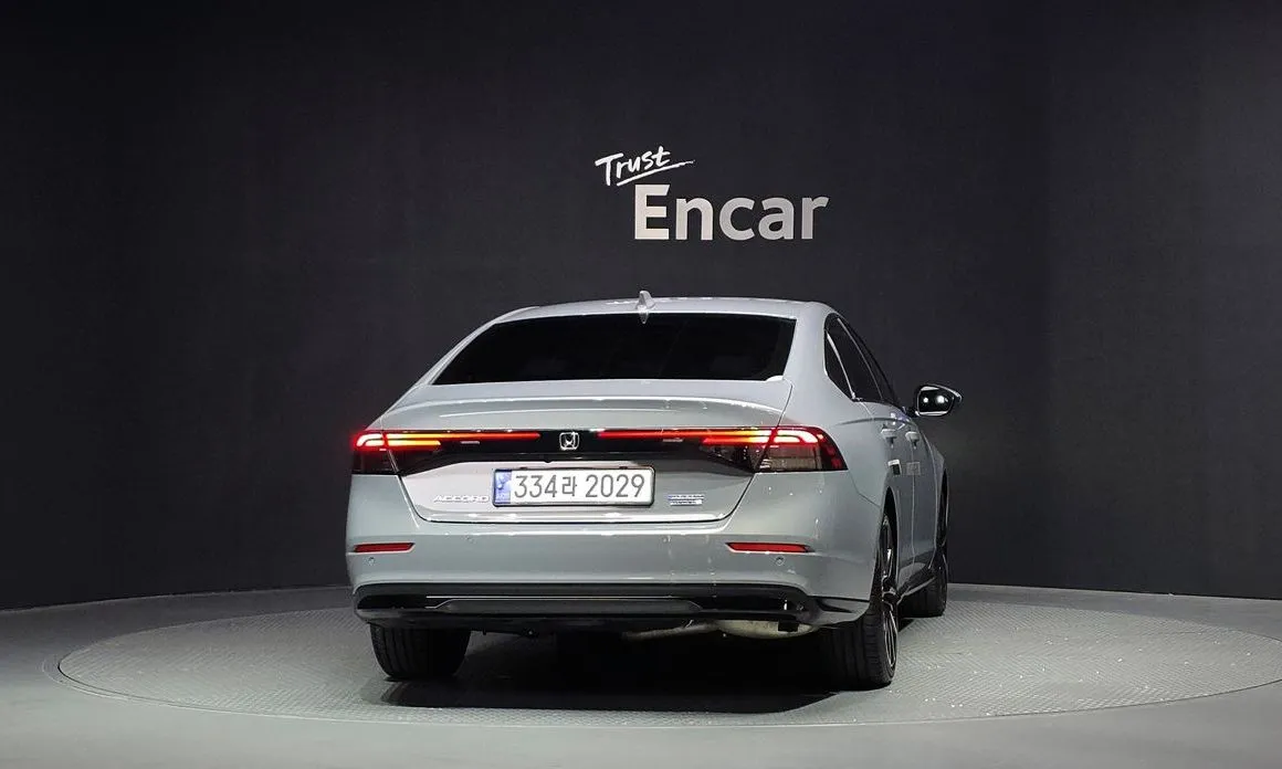 Honda Accord — фото 4