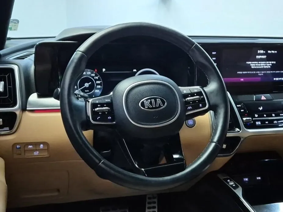 Kia Sorento — фото 7