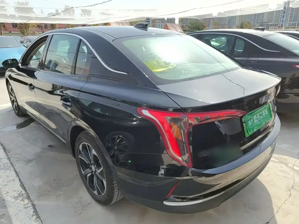 Hongqi E-QM5 — фото 8