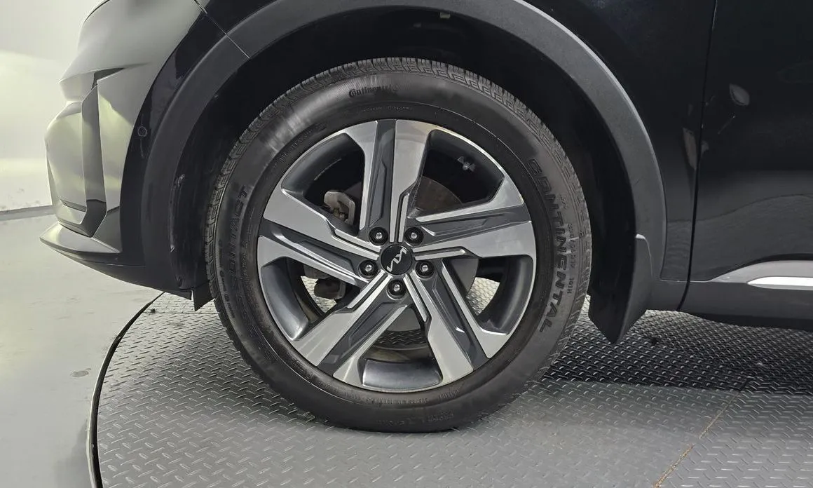 Kia Sorento — фото 8