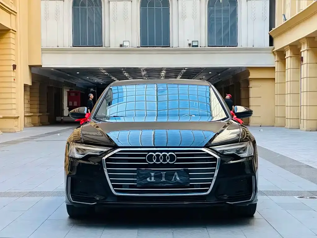 Audi A6L — фото 2