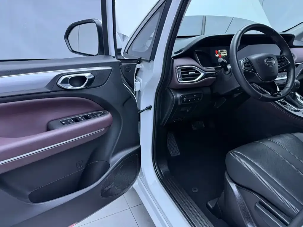 GAC Motor Trumpchi M6 — фото 9